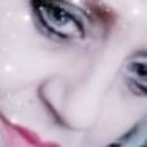 Meet your Posher, Carolyn